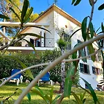 Beachhouse 2Min To The Sea With Pool & Wonderful Garden