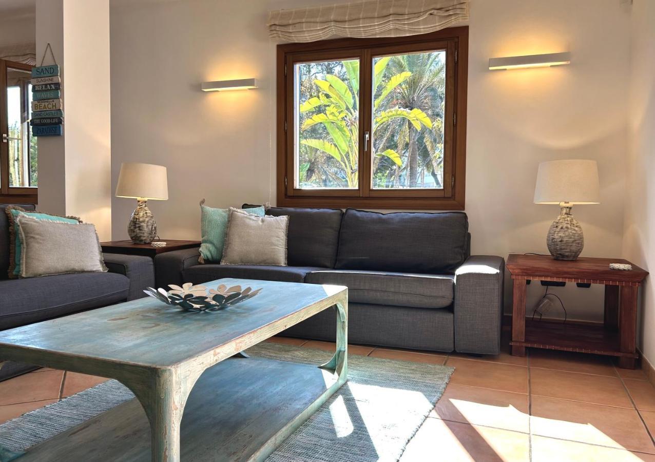 Villa Beachhouse 2min To The Sea With Pool & Wonderful Garden Calvià