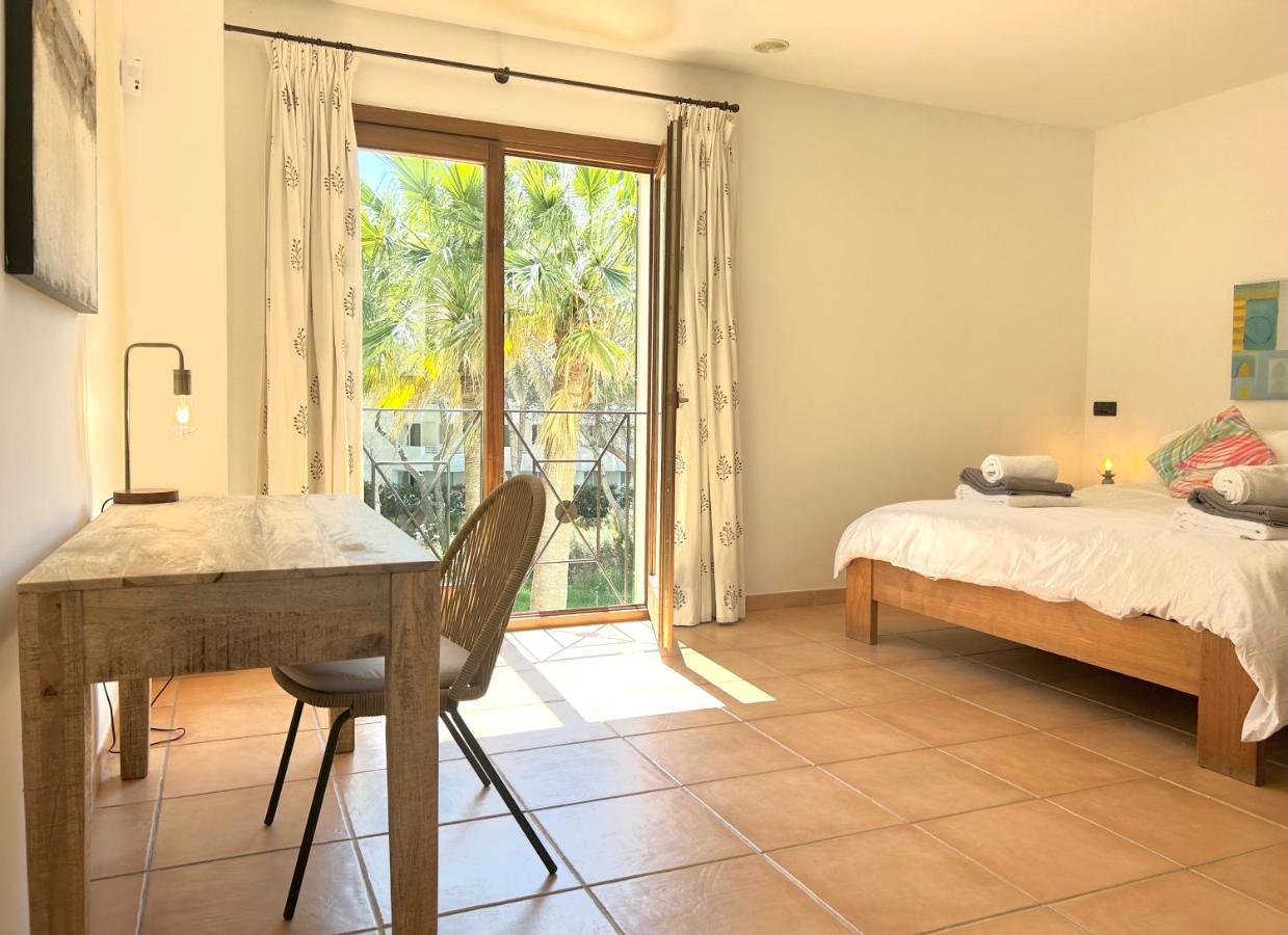 Beachhouse 2min To The Sea With Pool & Wonderful Garden Villa *